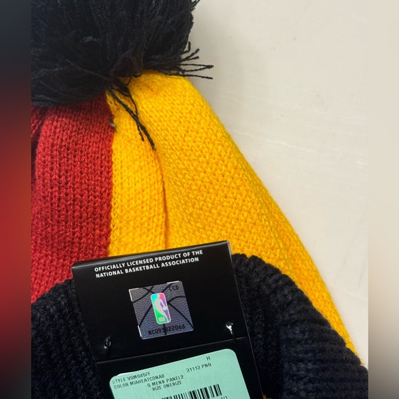 Miami Heat Pom Beanie - Picture 7 of 10